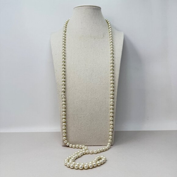Vintage Imitation Pearl Necklace Long Length Flapper Knotted Classic Old Money - Picture 1 of 9